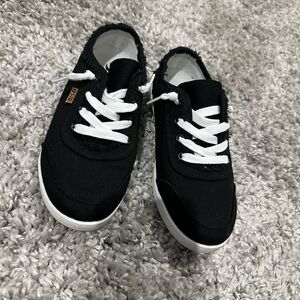 Black Canvas Shoes